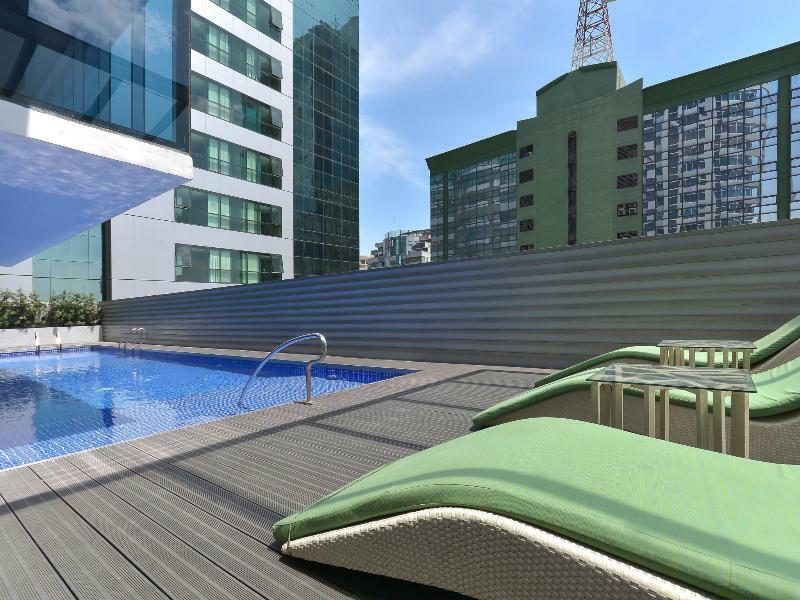 Currency Serviced Suites Pasig City Exteriör bild