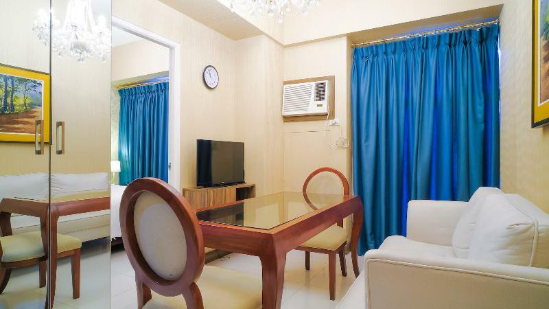 Currency Serviced Suites Pasig City Exteriör bild