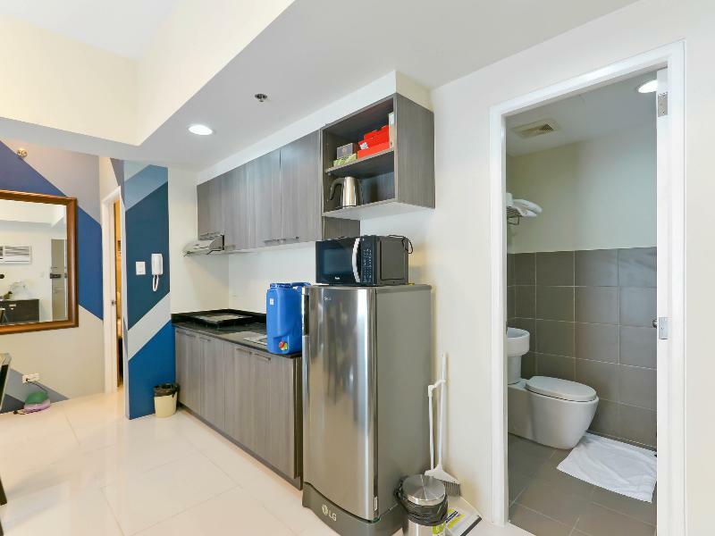 Currency Serviced Suites Pasig City Exteriör bild